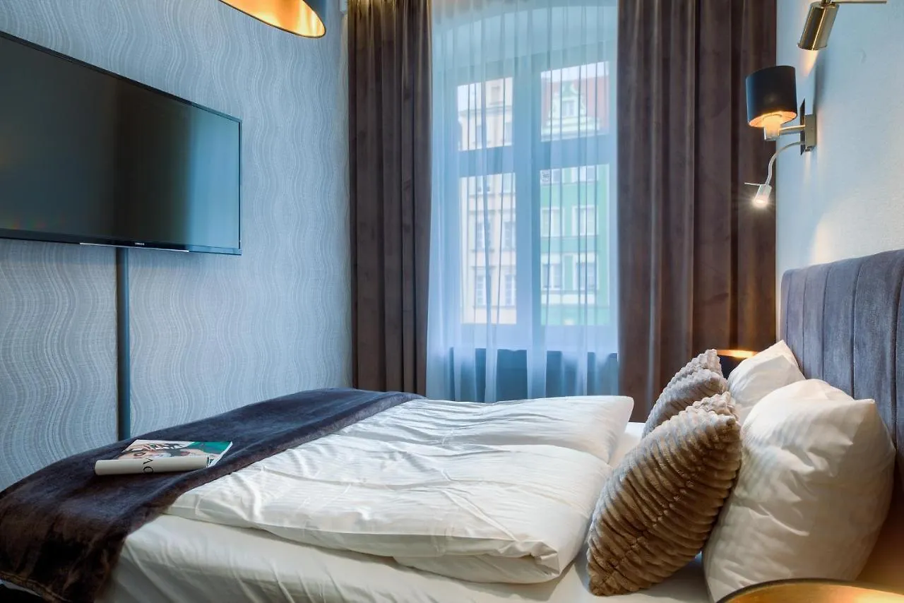 Aparthotel New Lux Breslavia